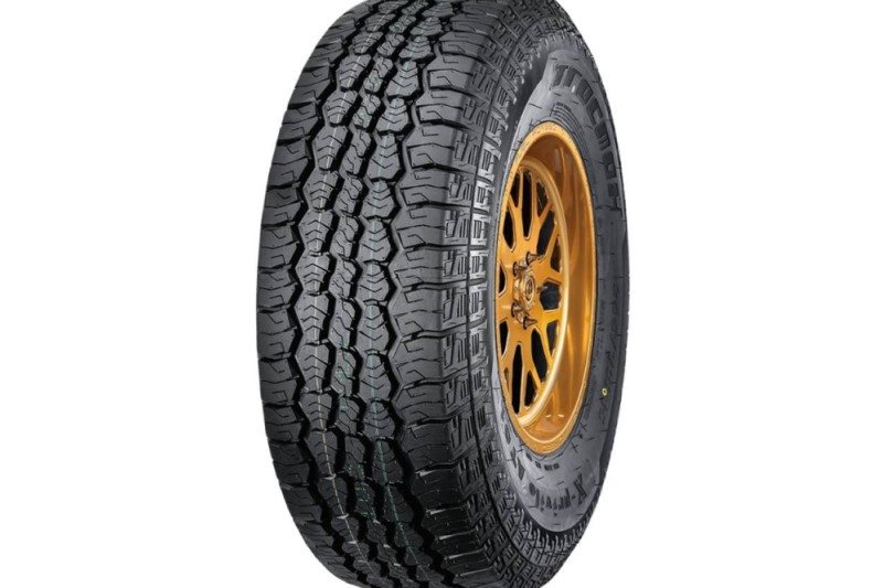 255/70SR15C 112/110S X-PRIVILO AT01