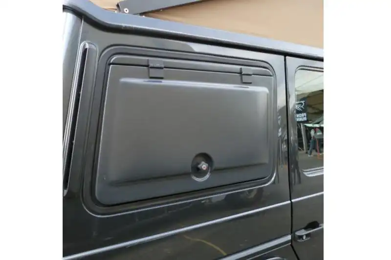 Caja portaobjetos Mercedes G, batalla larga, lado derecho