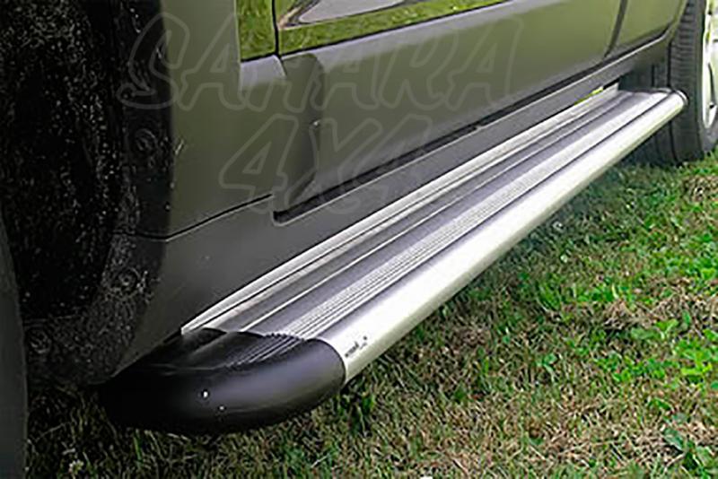 Estribos en plataforma de aluminio. Tipo S50 para Chevrolet Captiva 2006-2010