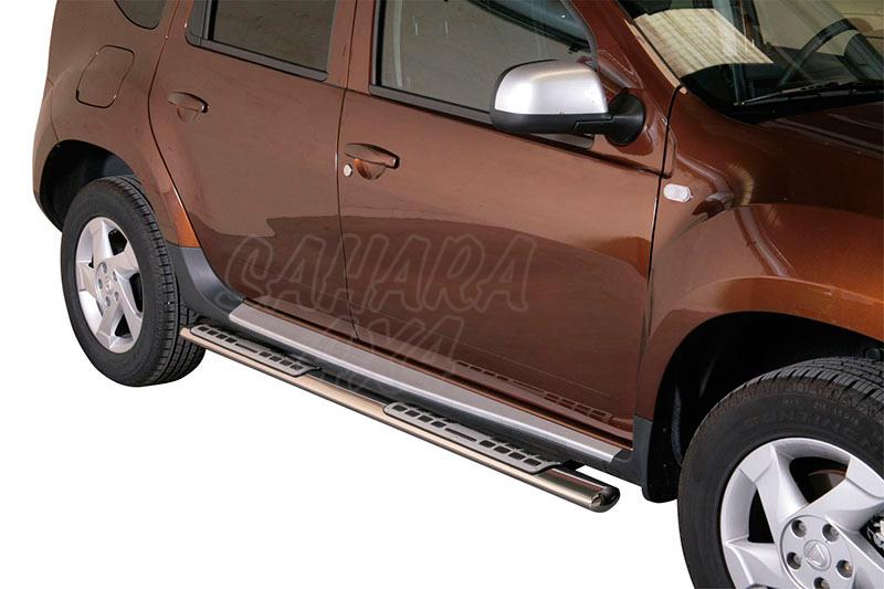 Pareja de estribos en tubo inox, seccin oval, con pisantes. Tipo DSP para Dacia Duster 2010-2017