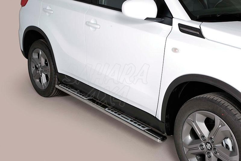 Pareja de estribos en tubo inox, seccin oval, con pisantes. Tipo DSP para Suzuki Vitara 2015-