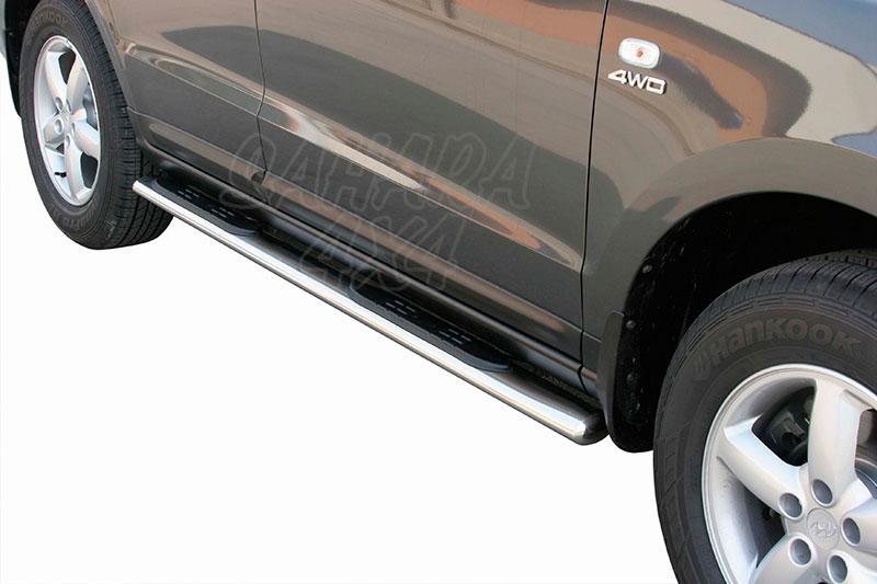 Estribos en tubo inox, seccin oval, con pisantes para Hyundai Santa Fe 2006-2010