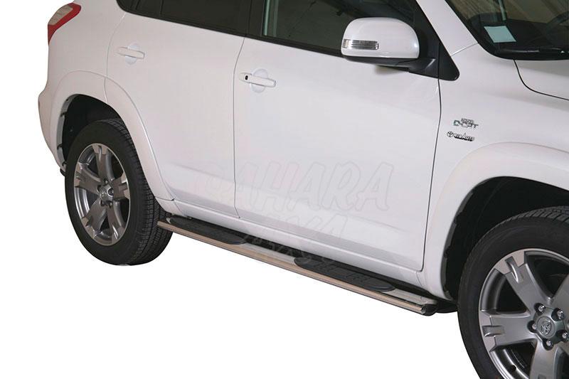 Pareja de estribos en tubo inox, seccin oval, con pisantes para Toyota Rav4 2010-2013