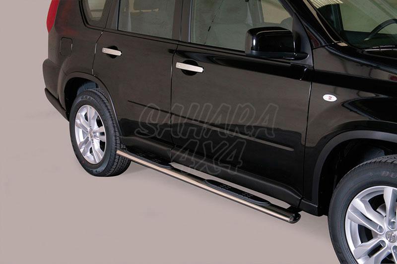 Pareja de estribos en tubo inox, seccin oval, con pisantes para Nissan X-Trail 2010-2014 - 