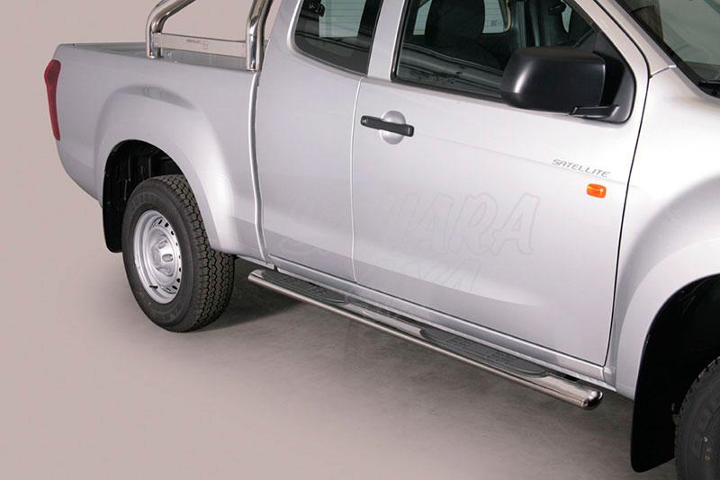 Estribos en tubo inox, seccin oval, con pisantes para Isuzu D-Max 2012-