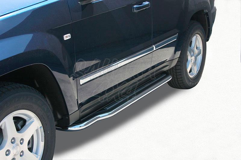 Estribos en plataforma con tubo inox 50mm para Jeep Gran Cherokee WH/WK 2005-2010