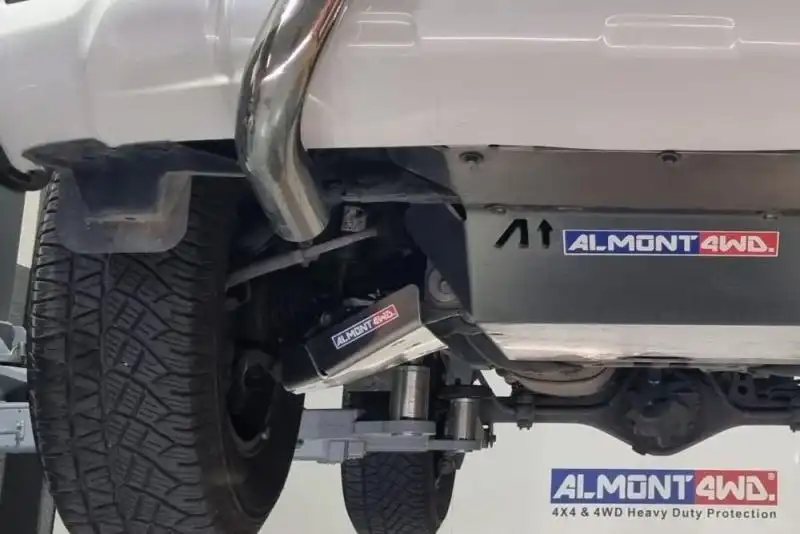 Almont 4WD front axle guards for Toyota KDJ120/125 and FJ Cruiser